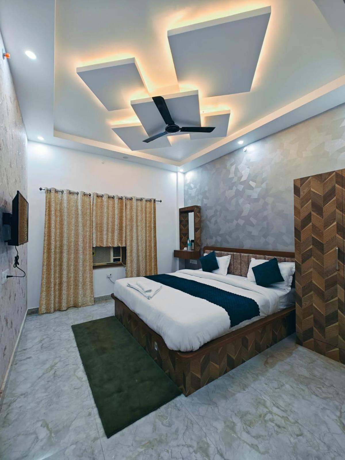 Hotel The Pushpraj Varanasi Exterior foto