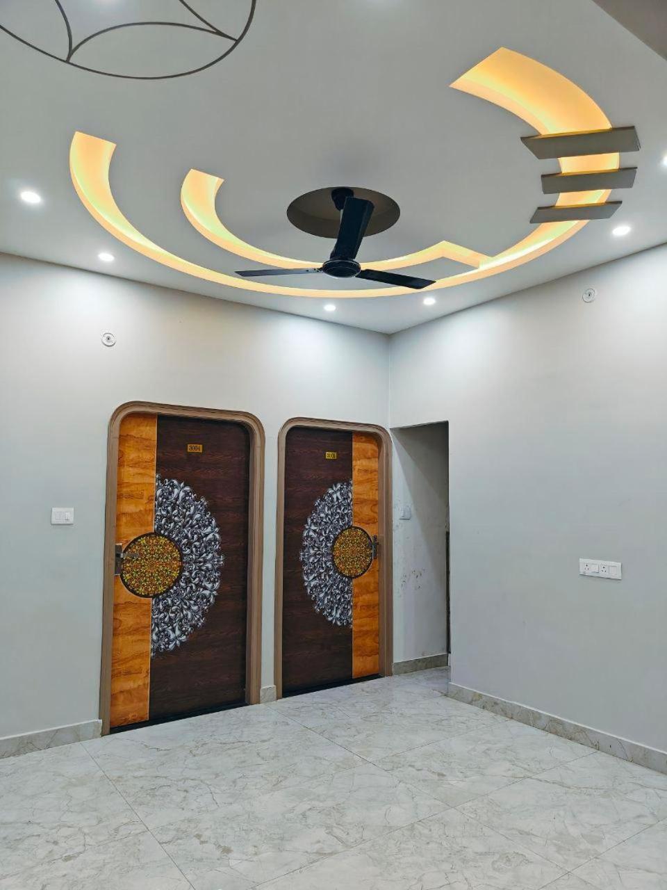 Hotel The Pushpraj Varanasi Exterior foto